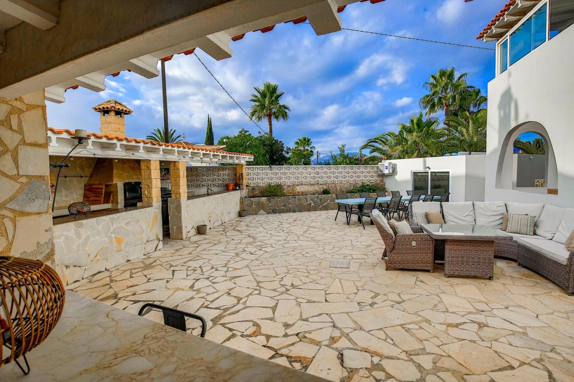 Beautiful Open 3 Bed El Albir